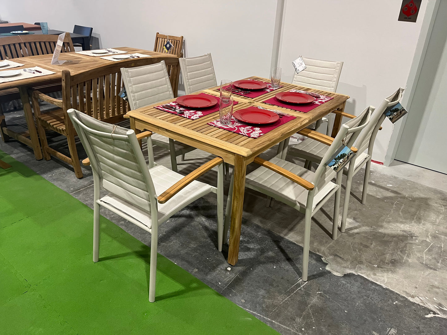 WAS $1999 NOW $1299 *BRAND NEW* OPEN BOX Rectangular Teak Wood Table & Die-Cast Aluminium Chairs Outdoor Dining Set