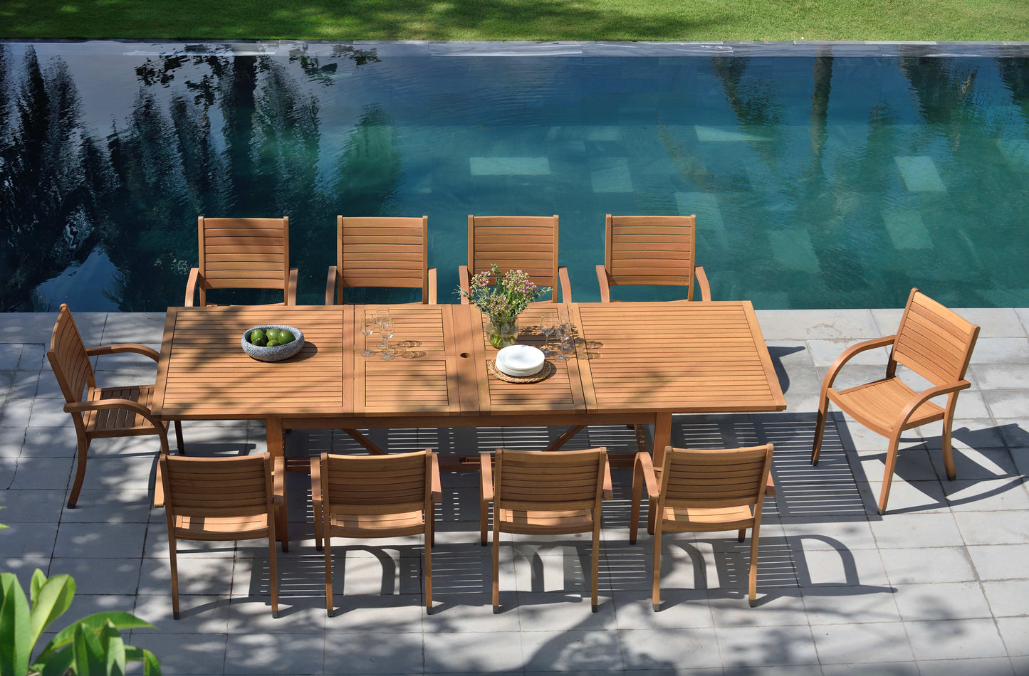 WAS $2999 NOW $1999 *BRAND NEW* 11 Piece Rectangular Extendable Teak Finish Wood Outdoor Dining Set