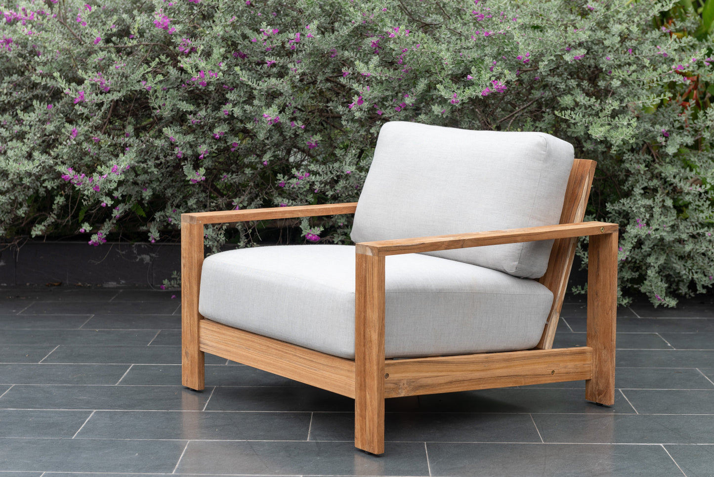 Gala Sofa Set