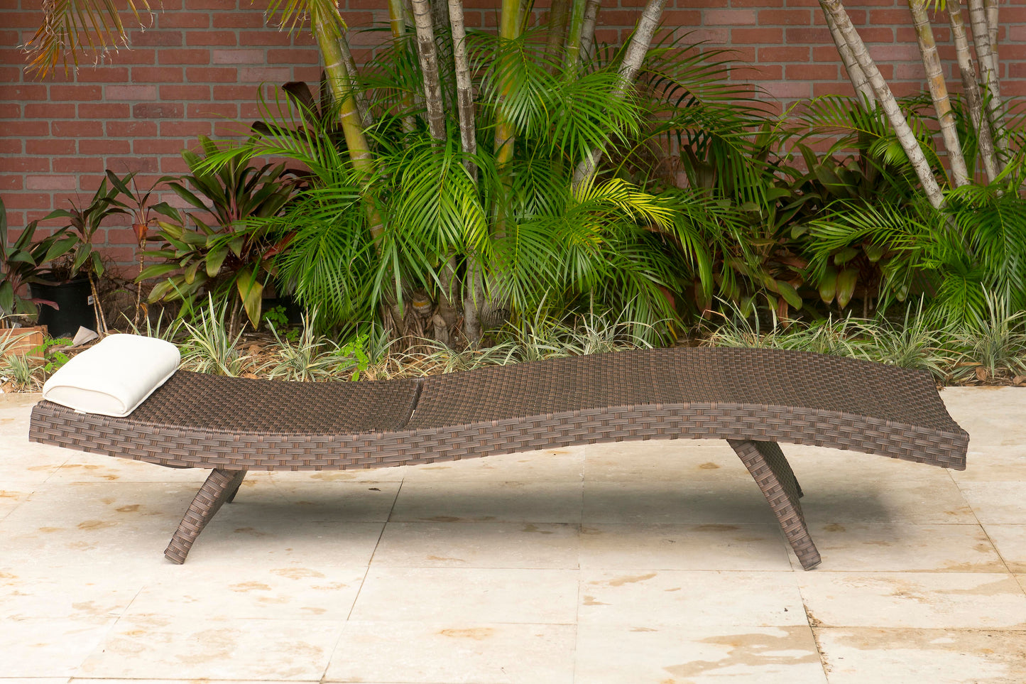 WAS $299. NOW $149. 1 Piece BRAND NEW Brown Lounger Set HIGH-QUALITY WICKER & Olefin, Ideal Furniture For Outdoor