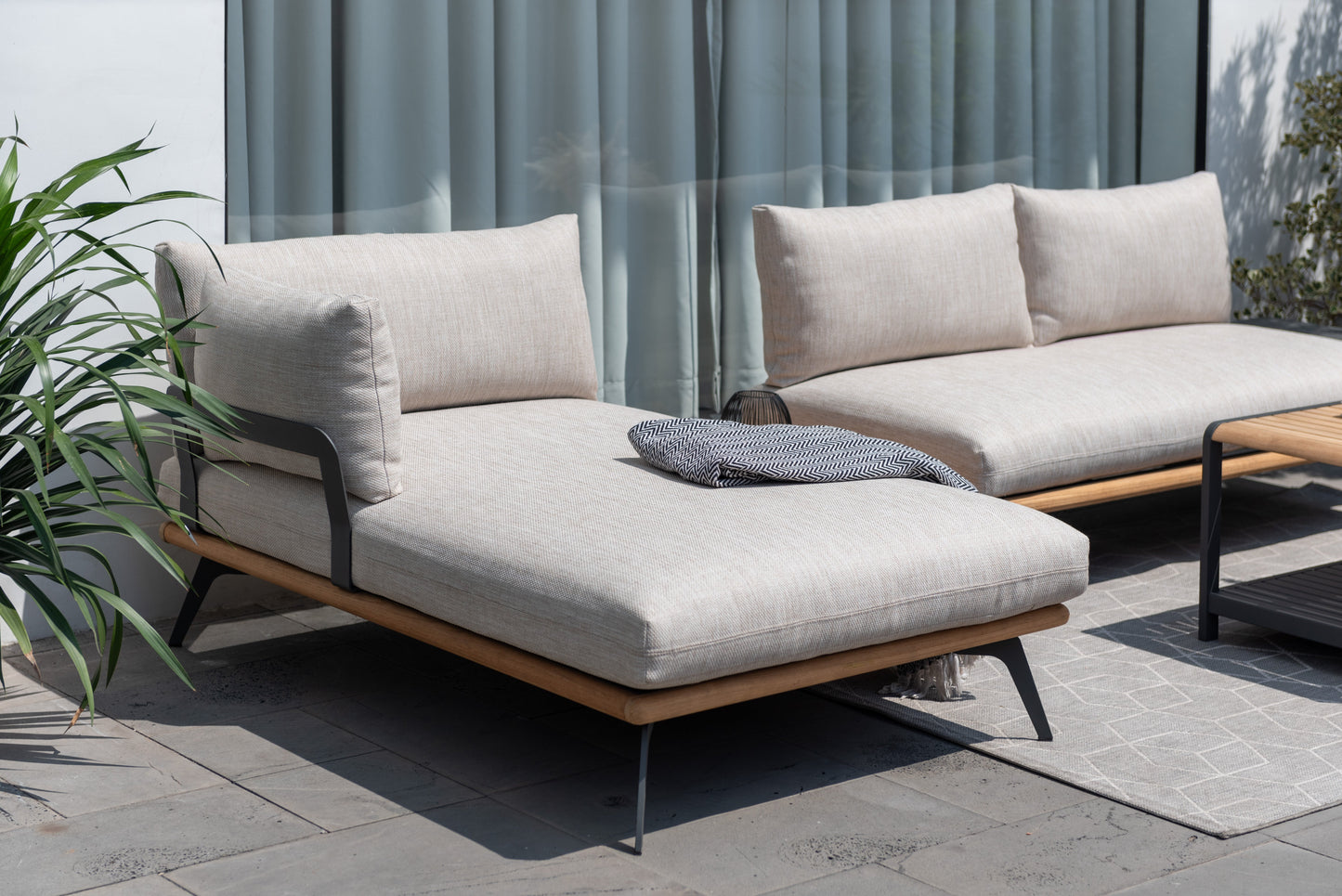 Pearl 4 Piece Sectional Set