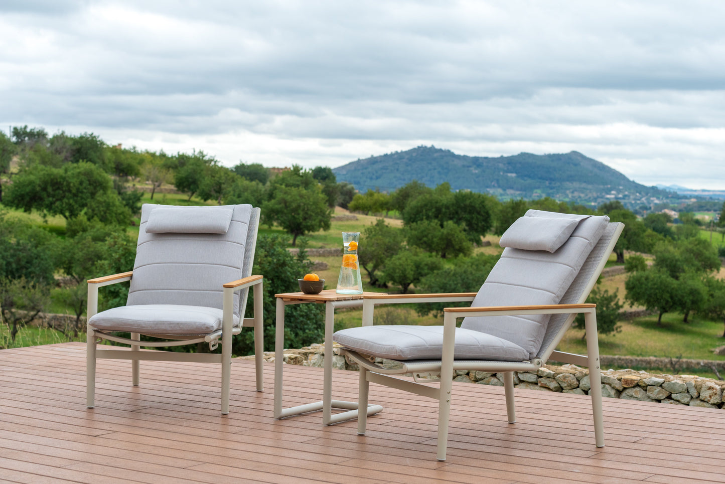 Topaz Light Lounge Recliner Chair