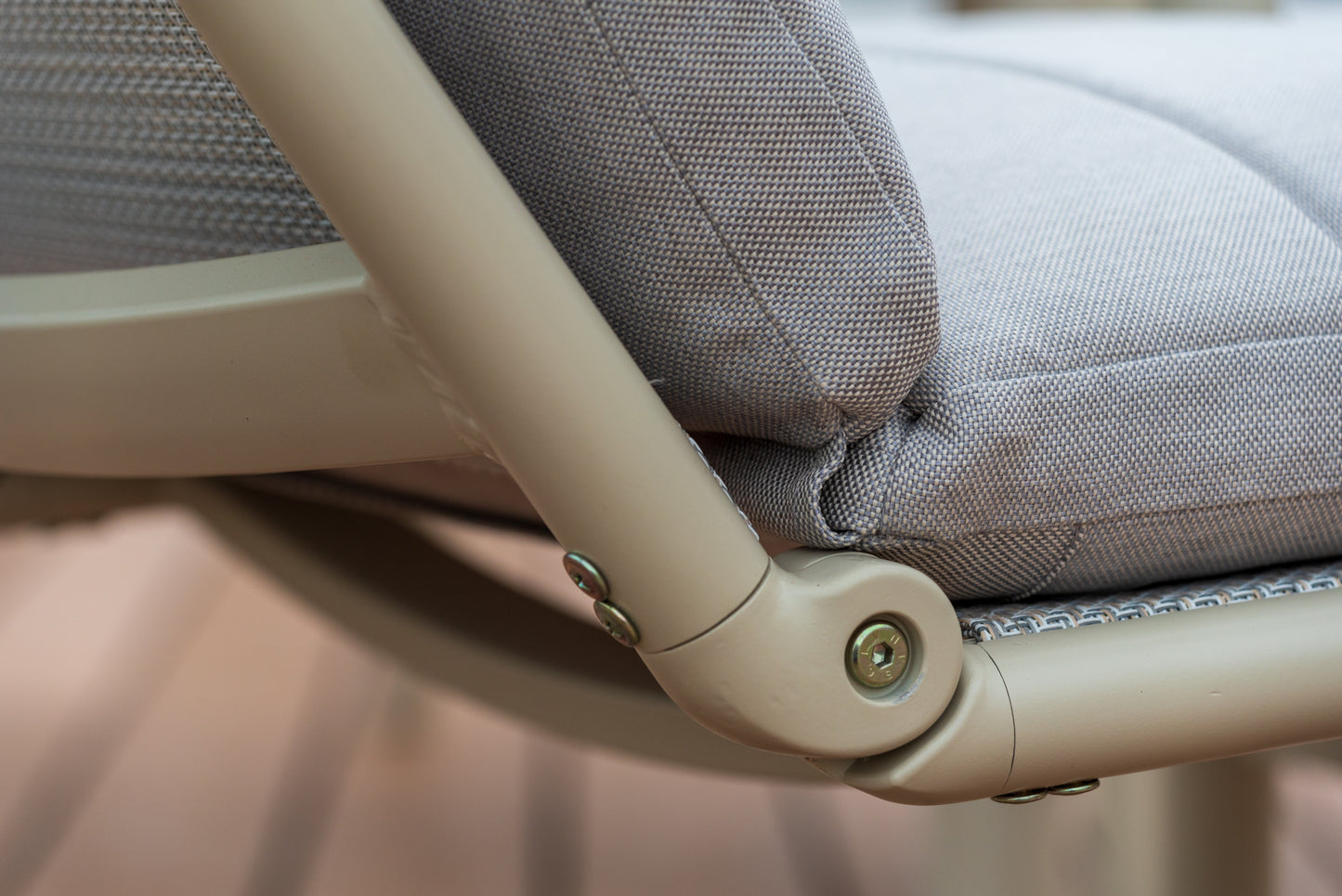 Topaz Light Lounge Recliner Chair