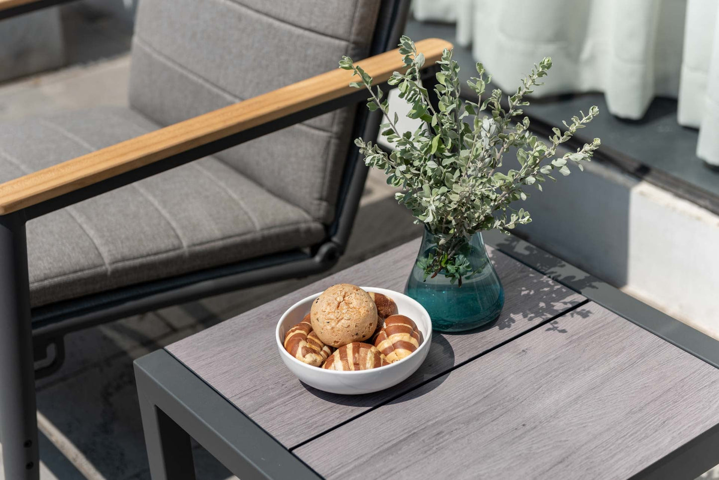 Urbanite Side Dark Table