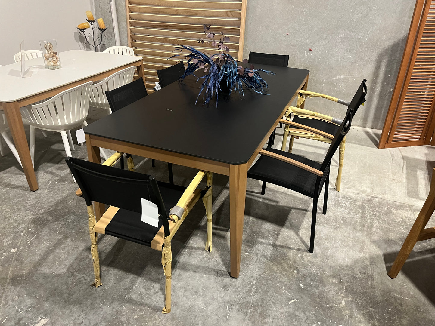 WAS $1599 NOW $899 *BRAND NEW* OPEN BOX Die - Cast Aluminum Chairs & Duraboard Table Outdoor Dining Set