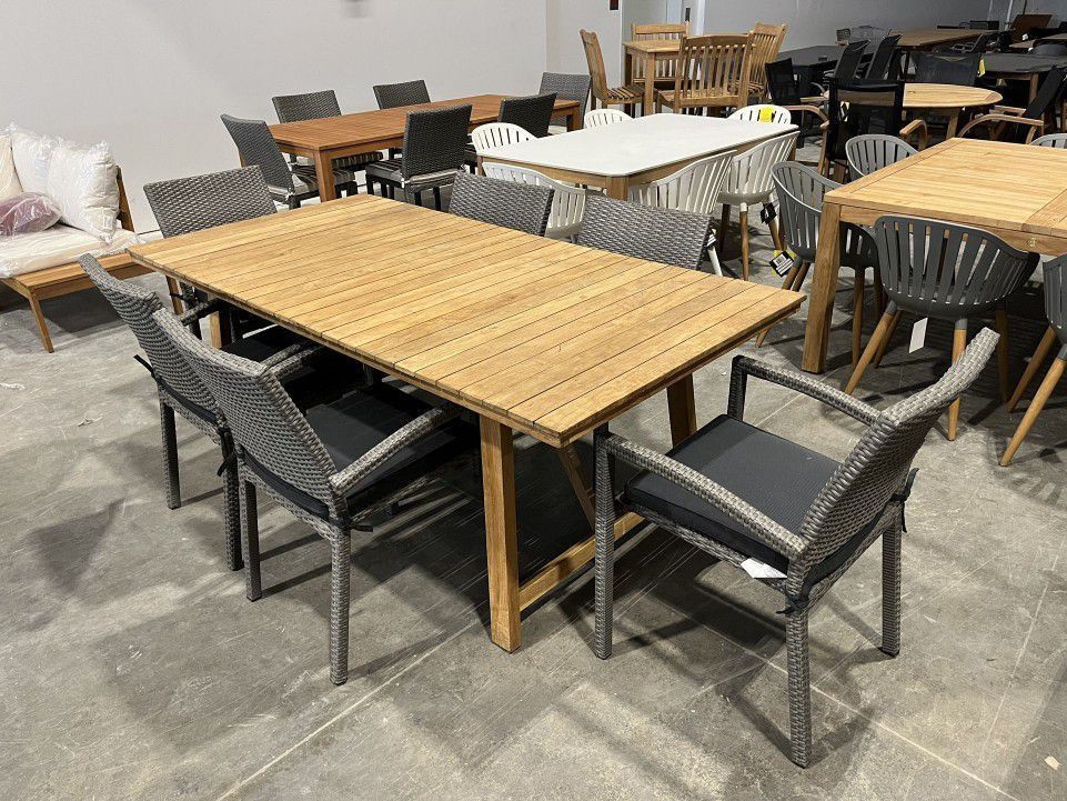 WAS $1999 NOW $999 *BRAND NEW* Open Box Rectangular Table 100% FSC Certifed Teak Wood For Outdoot & Indoor 7 Piece Dinning Set