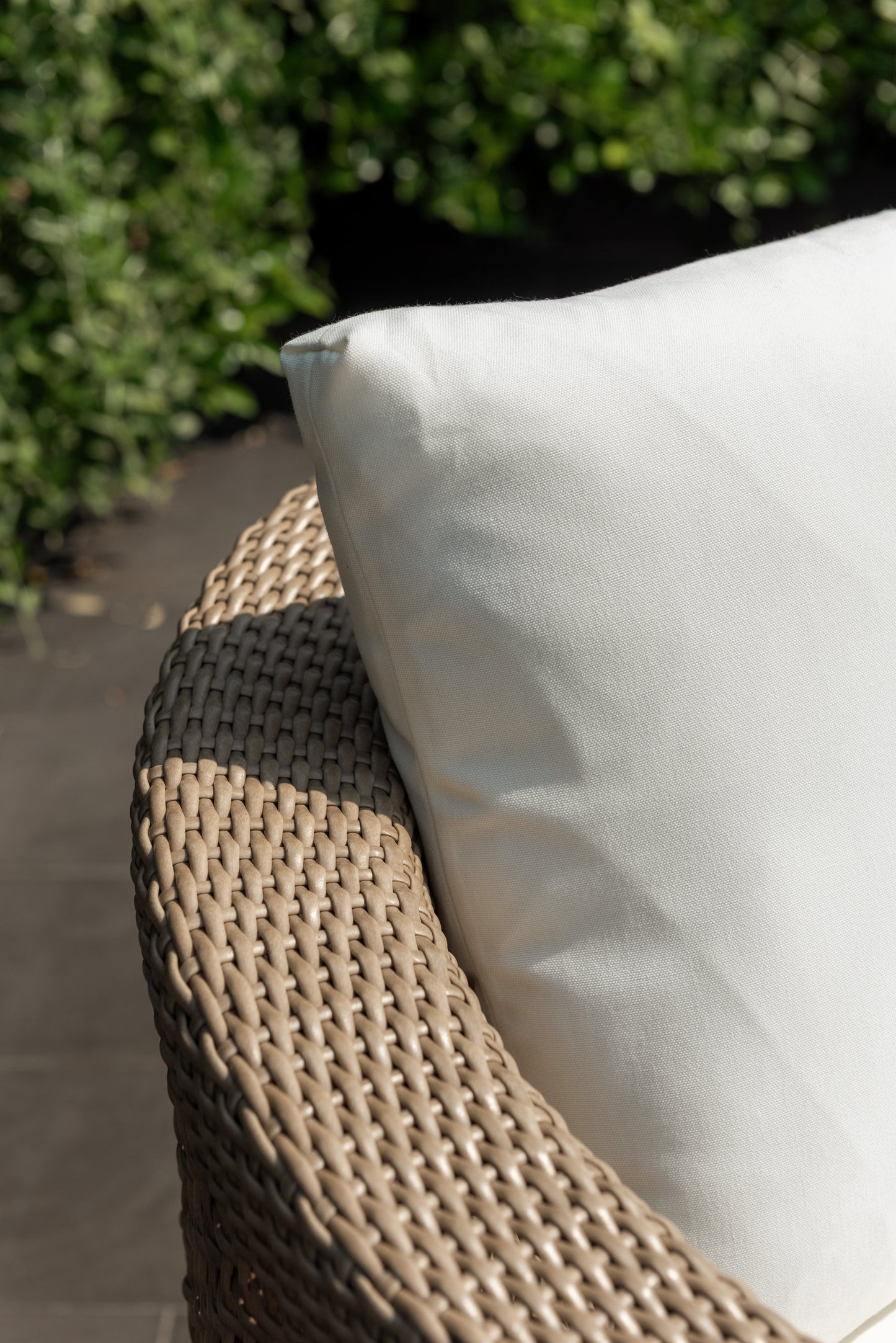 Anilon Swivel Sofa Chair