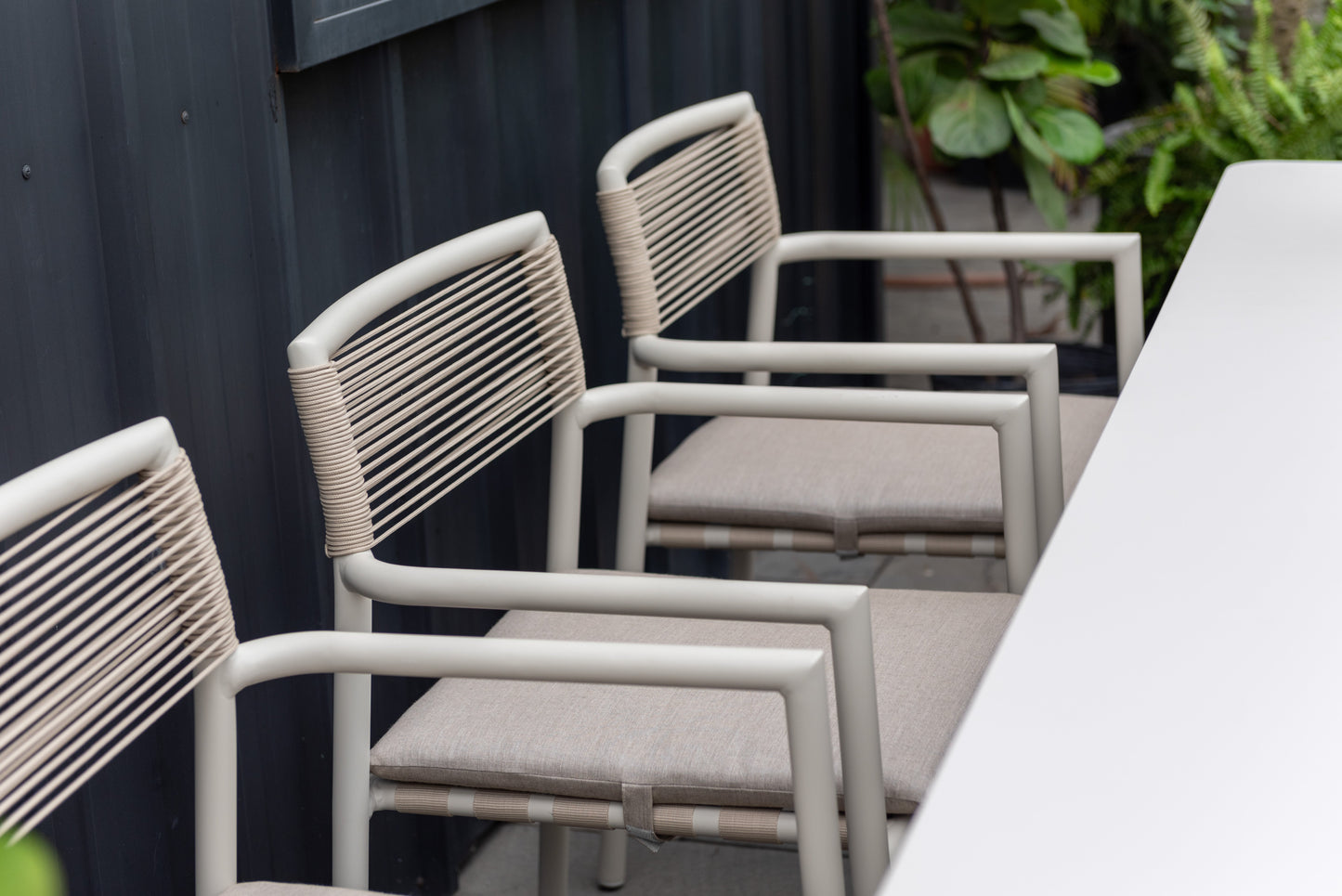 Horizon Dining Set