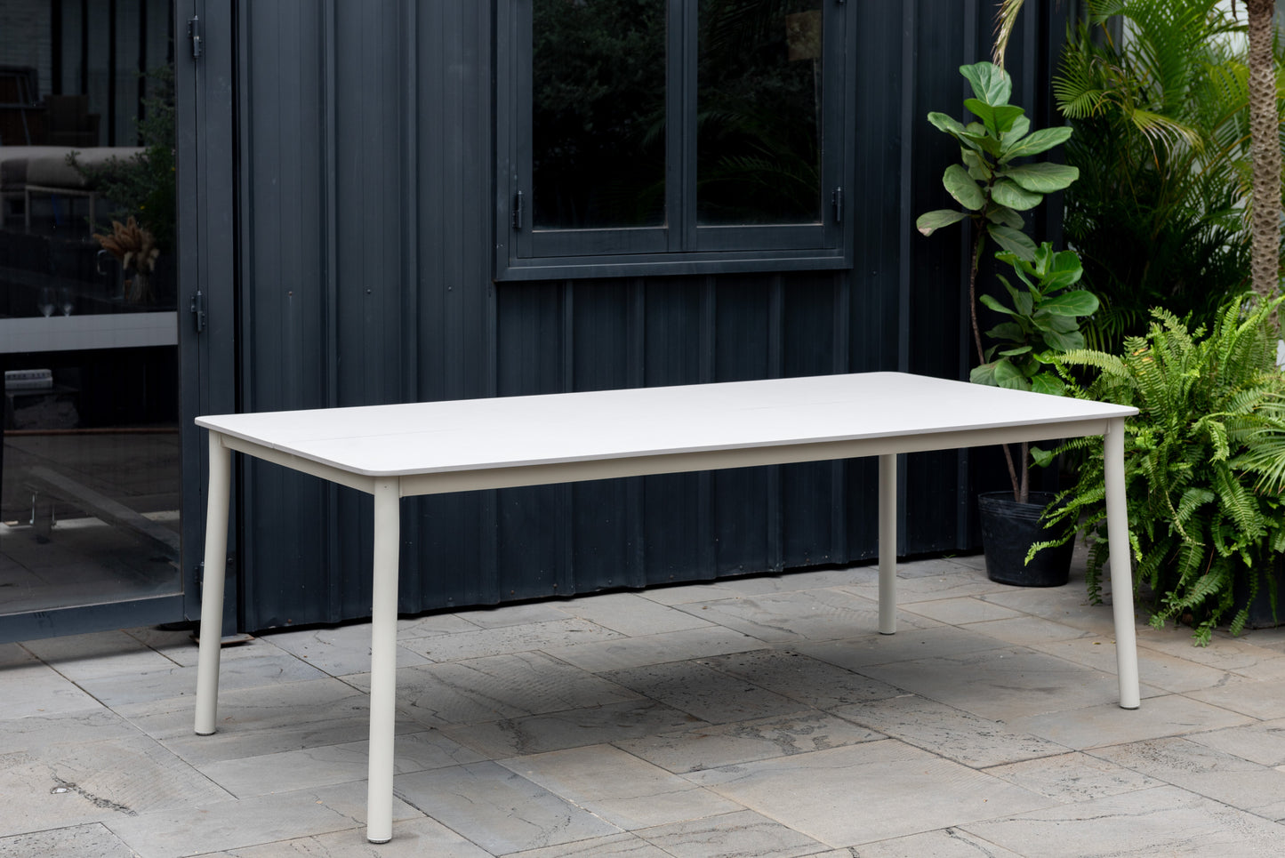 Horizon Dining Set