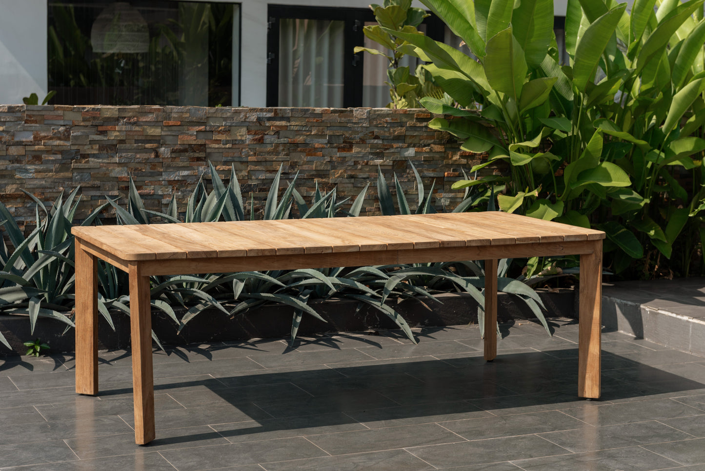 Meru Dining Table