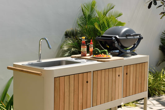 WAS $1599. NOW $899 BRAND NEW Kitchen White Made of Die-cast Aluminum, Ideal Set for Outdoor BRAND NEW Kitchen White Made of Die-cast Aluminum, Ideal Set for Outdoor
