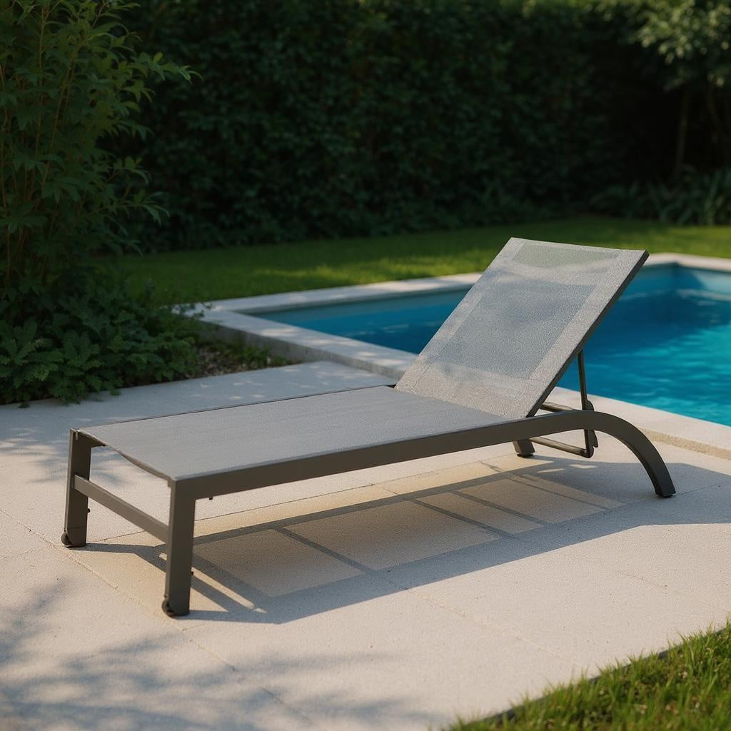 Morella Stacking Wheel Lounger