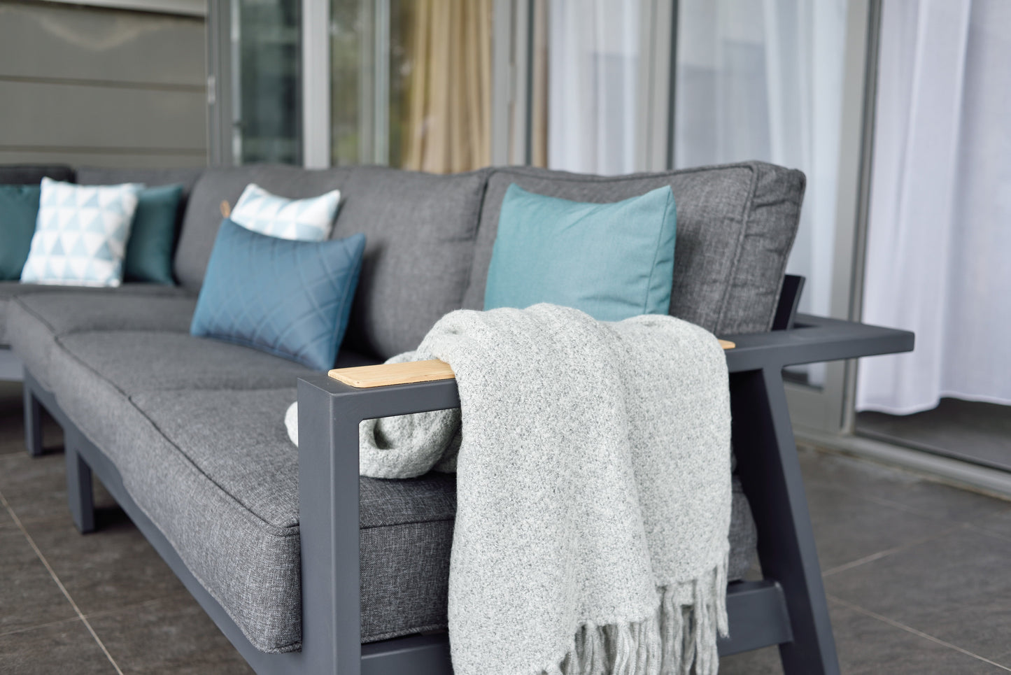 Palau 4 Piece Sectional Seating Set